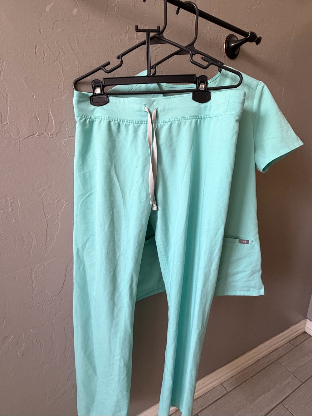 Figs Women's Teal V-Neck Scrub Top and Pants Set - Picture 2 of 4